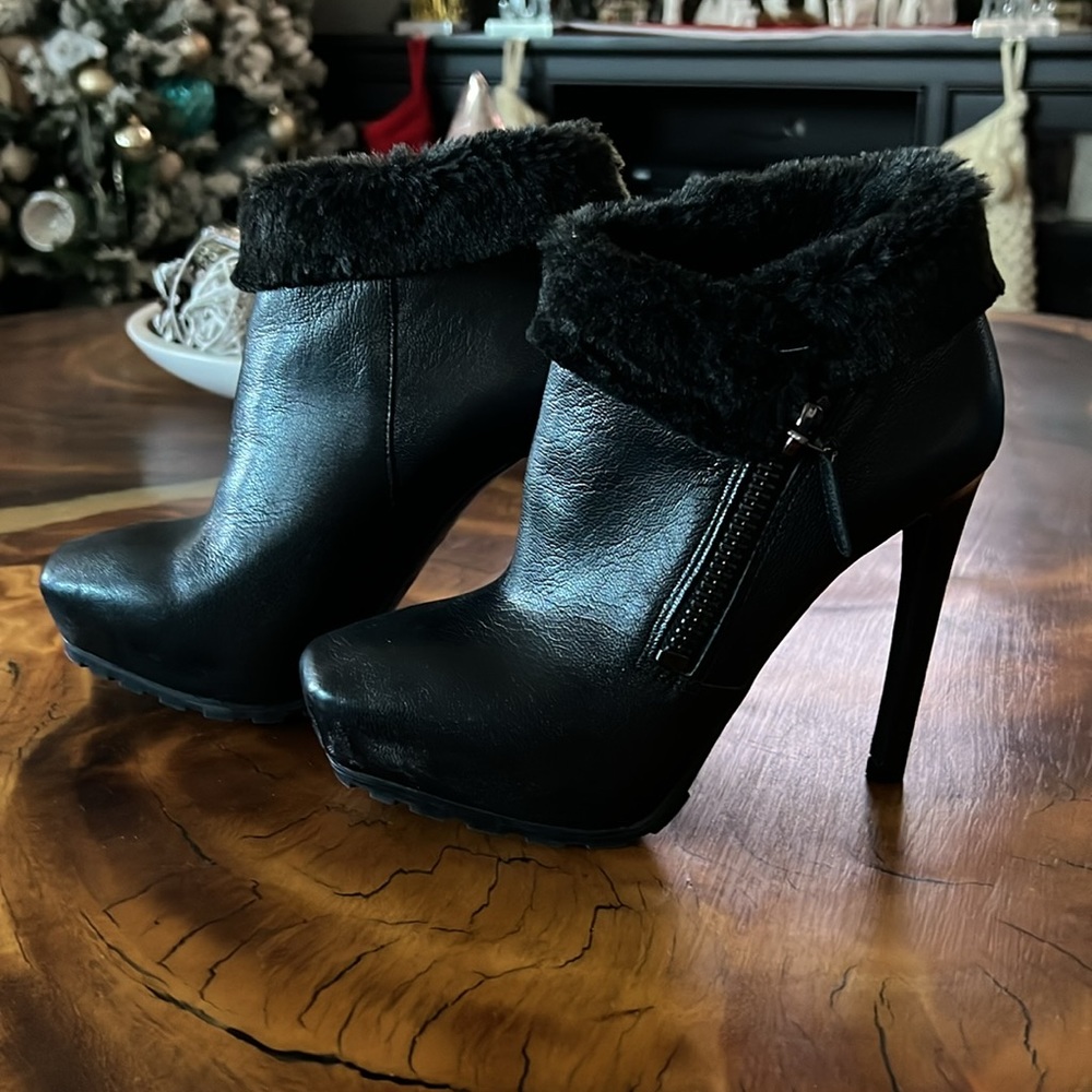 Guess black booties size 6